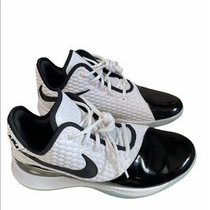 Nike LeBron Witness III